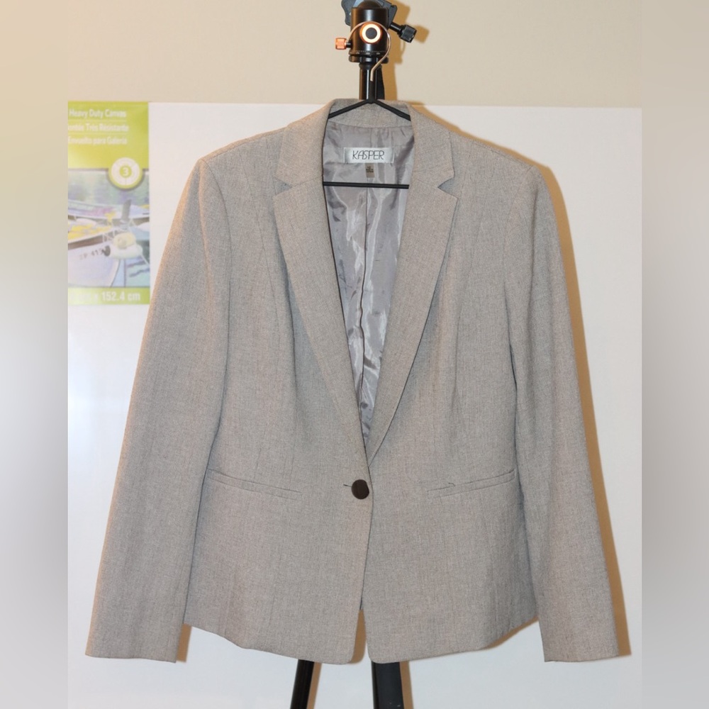 EUC Classic Grey Kasper Blazer Size 12